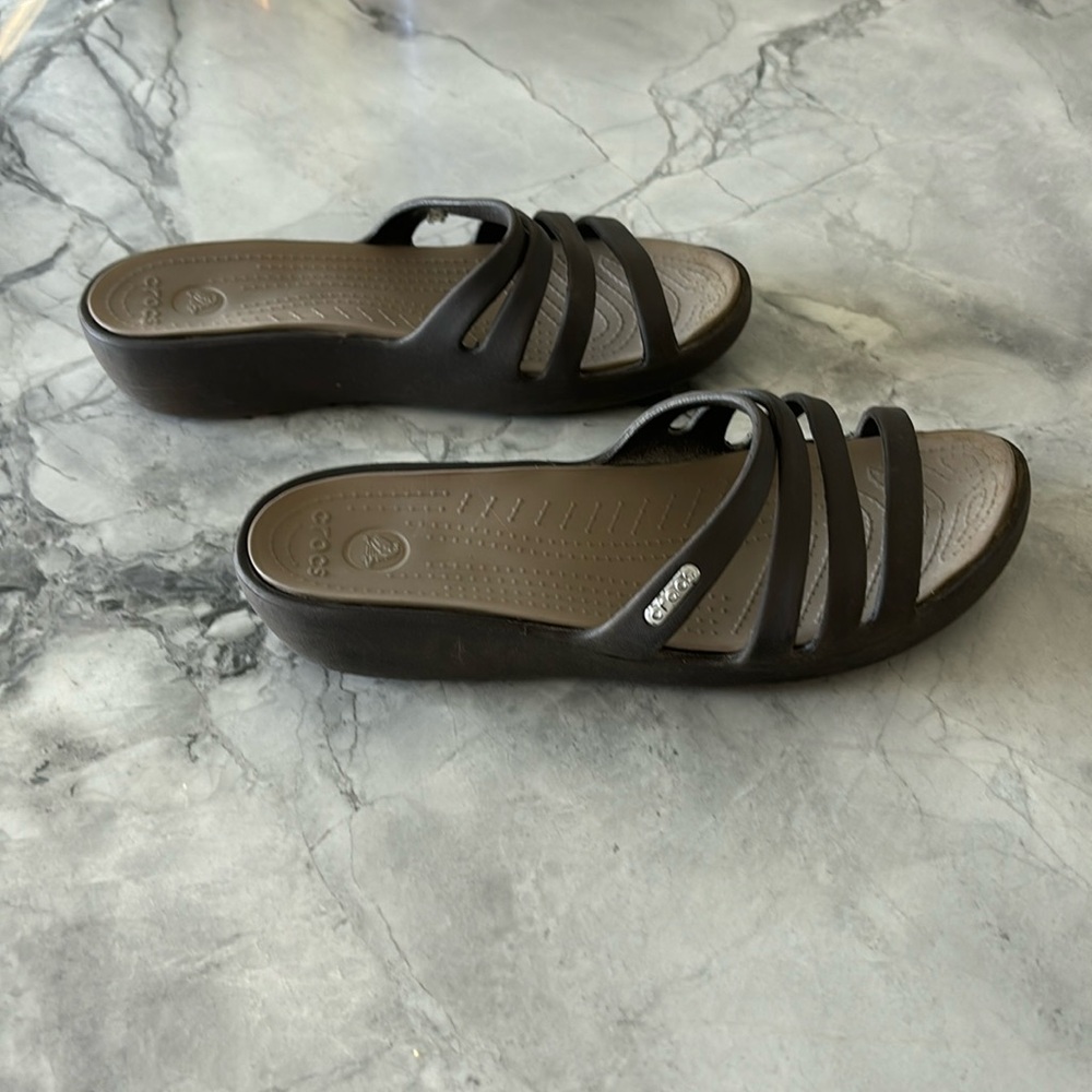 Crocs Rhonda sandal wedge